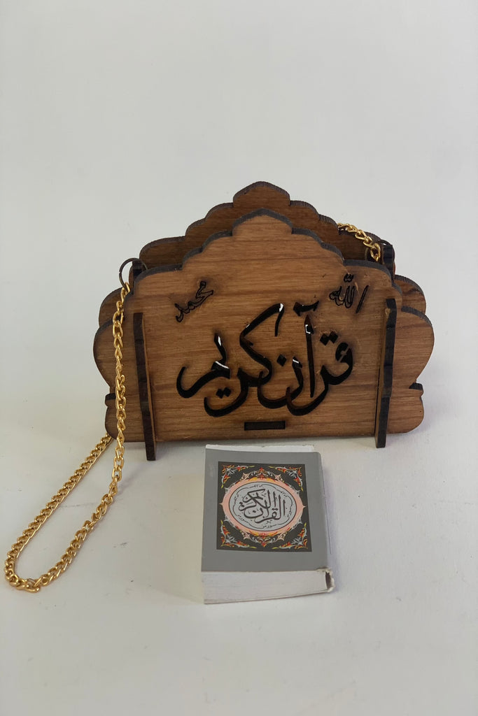Hanging Quran