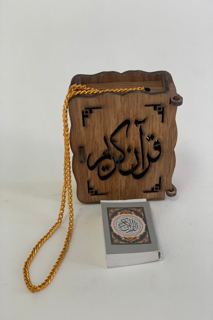 Hanging Quran