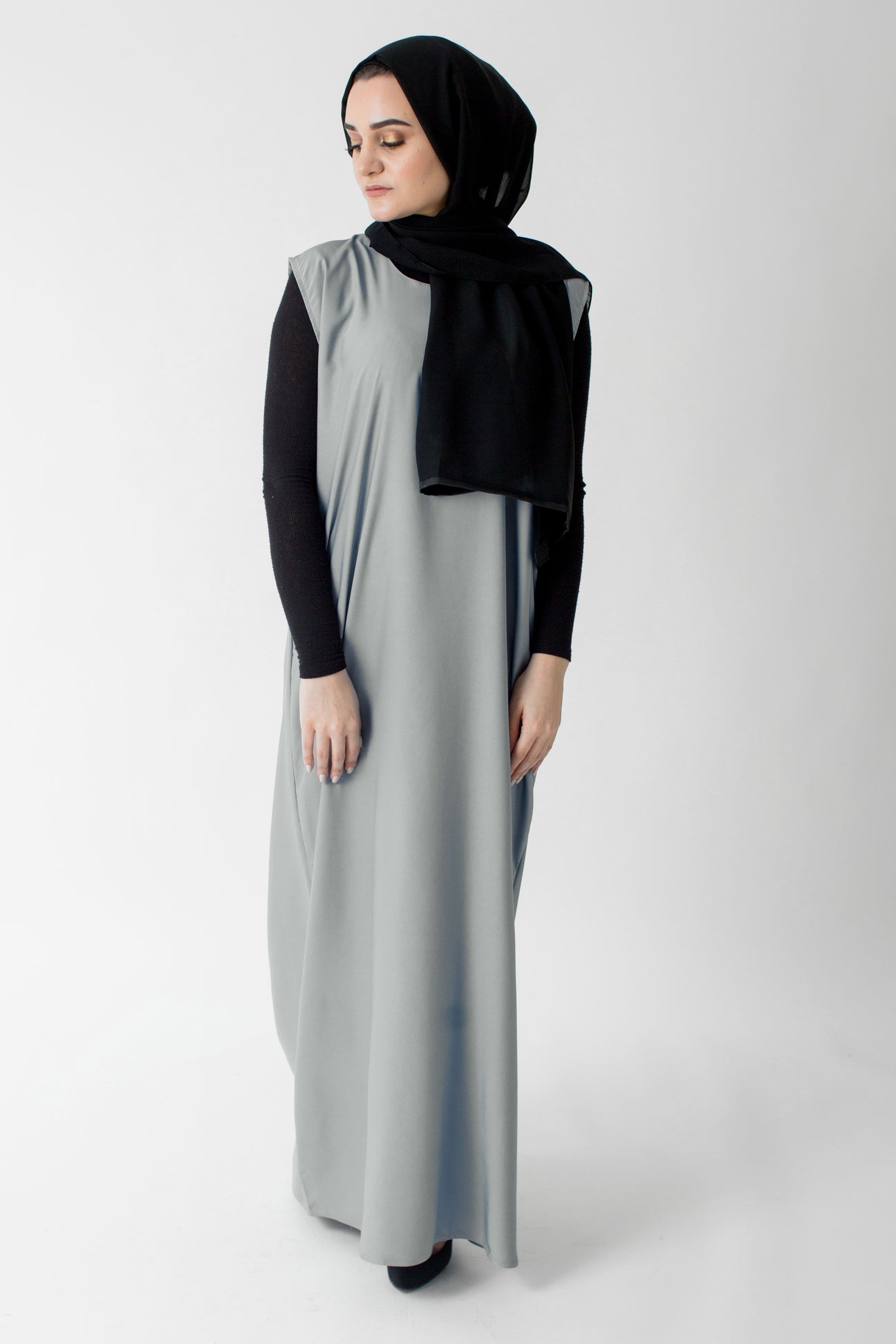Inner Slip Dresses & Short Sleeve Abayas