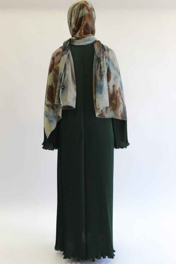 Dark Green Closed Abaya – Plain Pleated Design