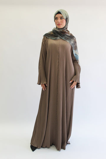 Mink Plain Pleated Closed Abaya