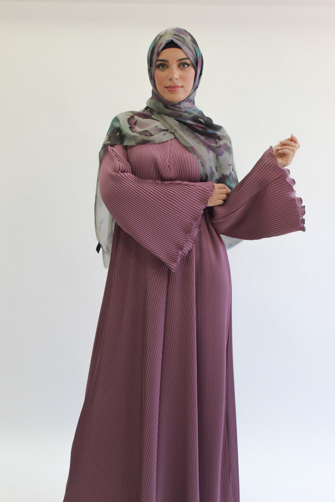 Mauve Closed Abaya – Plain Pleated Design