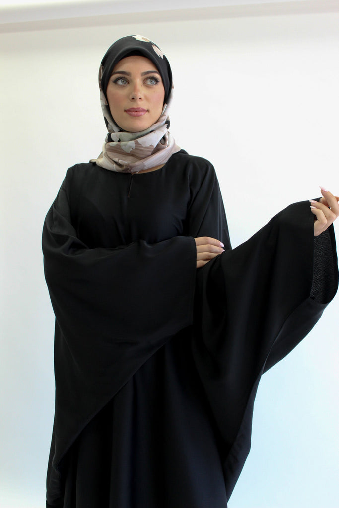 Black Closed Abaya – Ripple Satin Polyester Batwing Design
