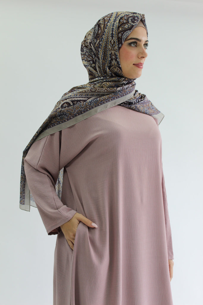 Dusty Mauve Closed Abaya - Crushed Polyester Fabric with Pocket