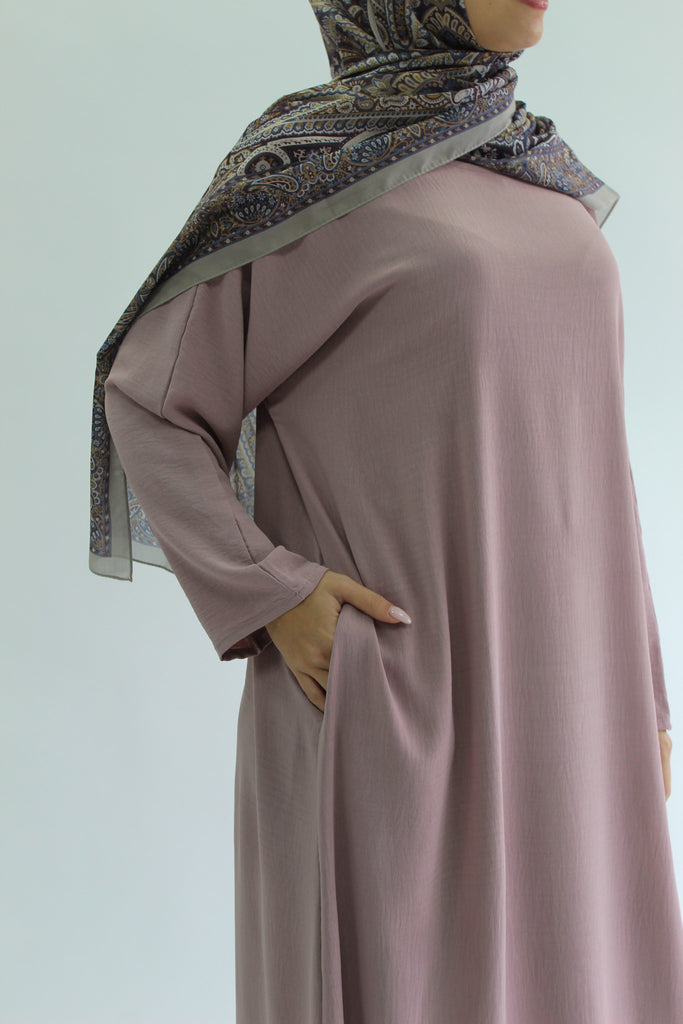 Dusty Mauve Closed Abaya - Crushed Polyester Fabric with Pocket