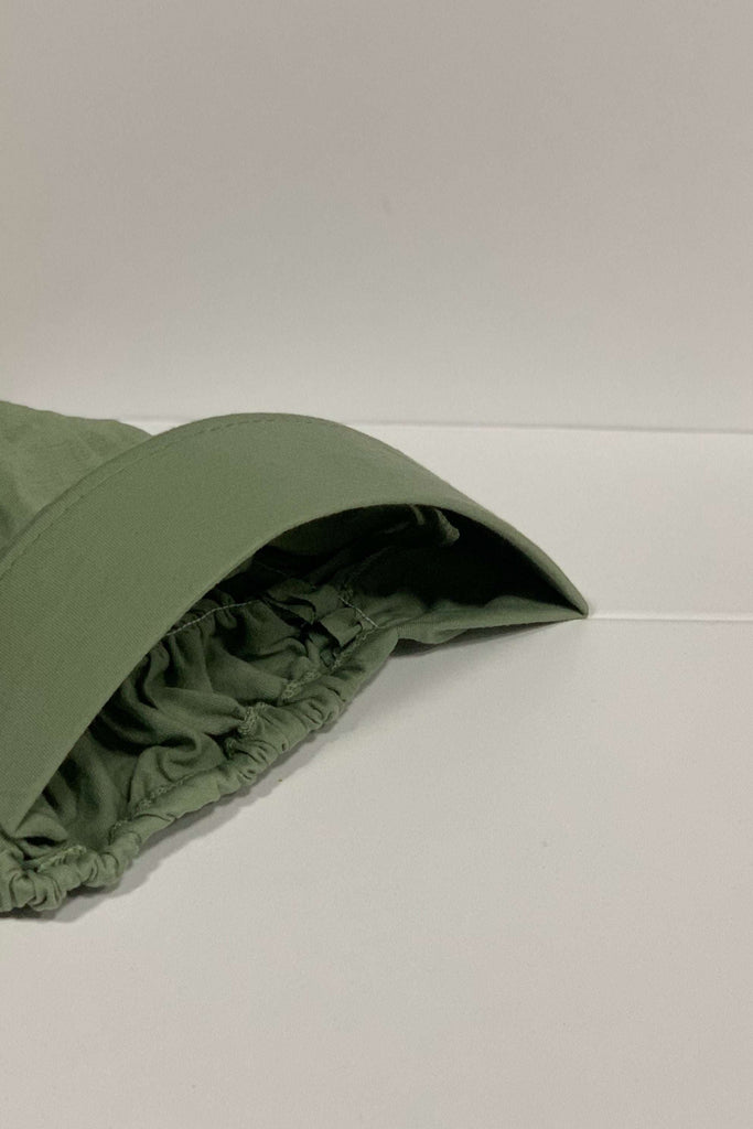 Plastic Front Underscarf