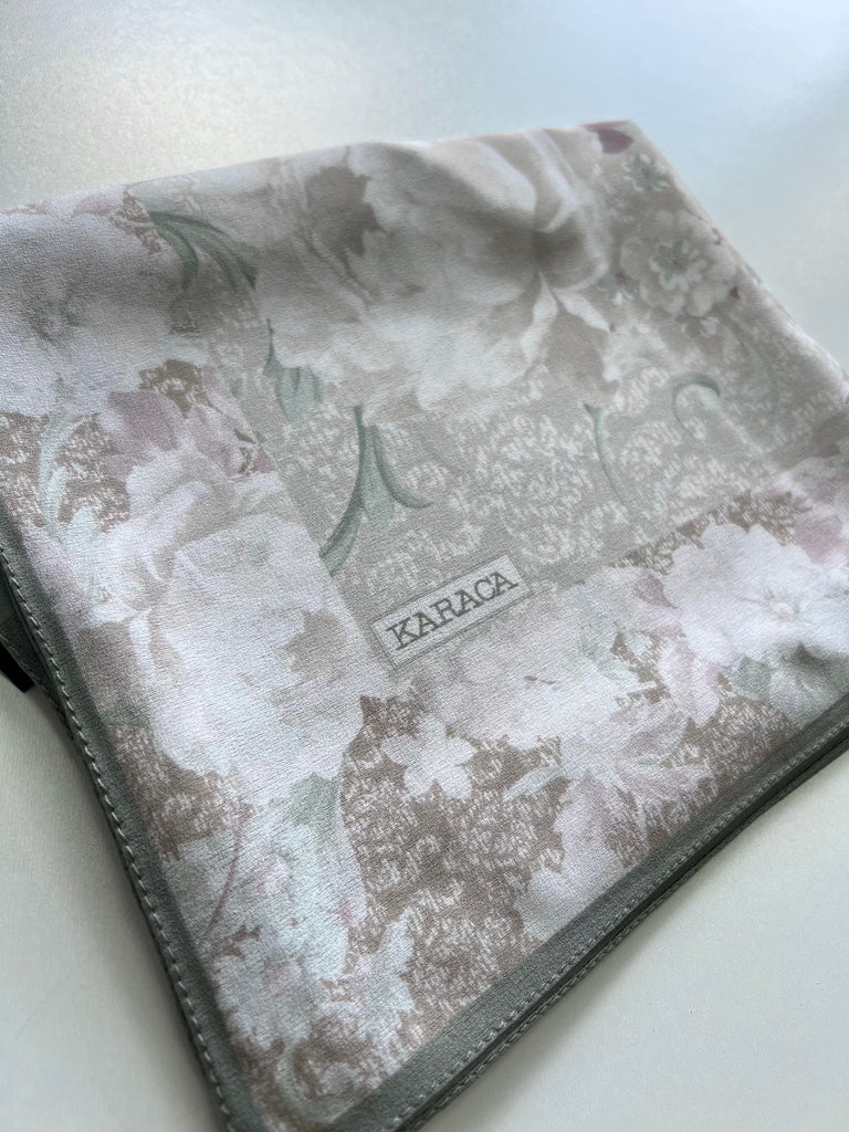 Premium Karaca Vintage Garden 110cm Crepe Square Hijab