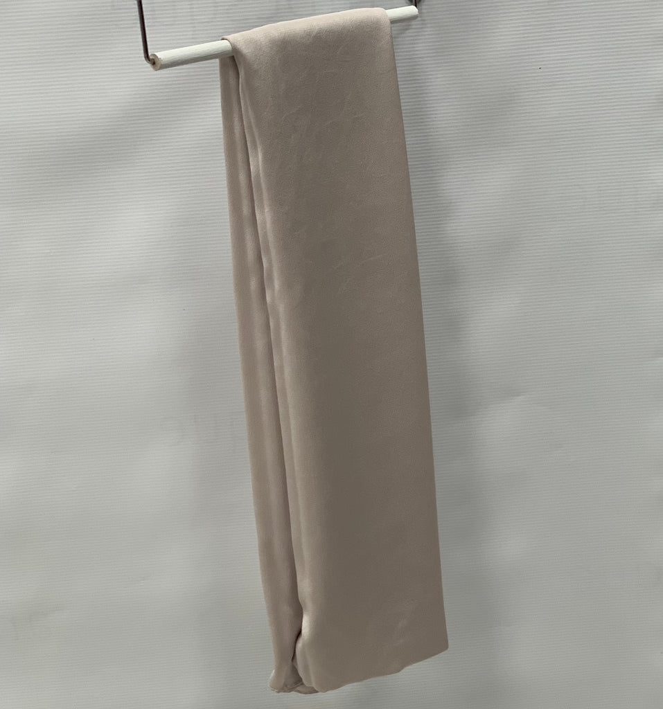 Grain Satin Long Hijab