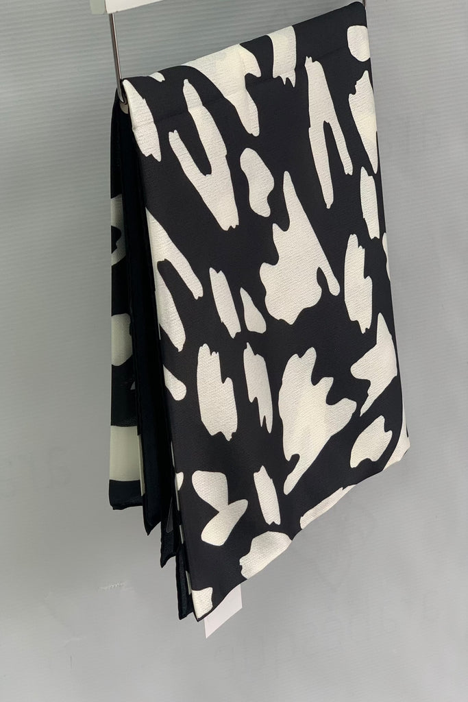 Premium 100cm Square Burden Silky Pattern Hijab