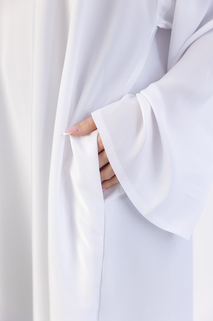 White Closed Abaya – Ripple Satin Fabric with Pocket
