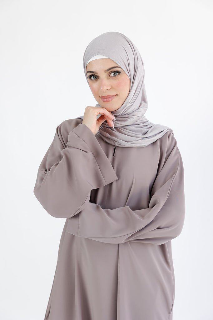Dusty Mauve Closed Abaya – Premium Plain Design with Pocket and Wide Sleeves