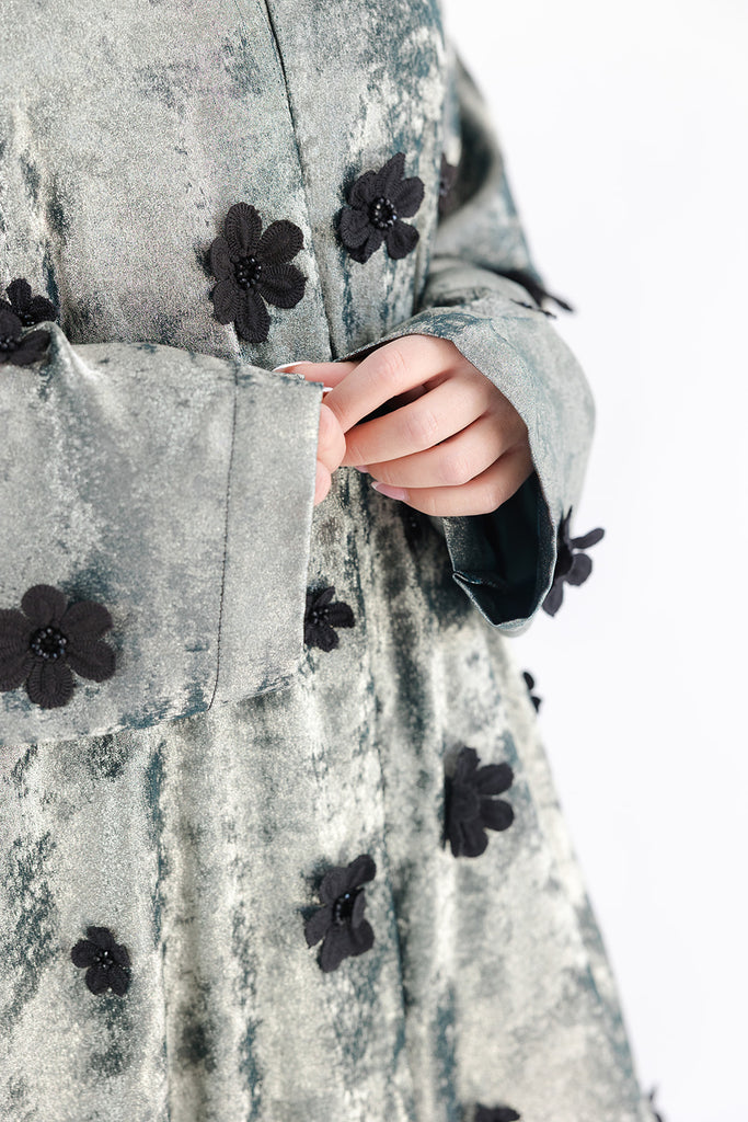 Green Open Abaya – Luxury Shimmer Finish with Black Floral Embellishments