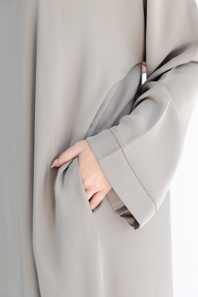 Plain Closed Abaya