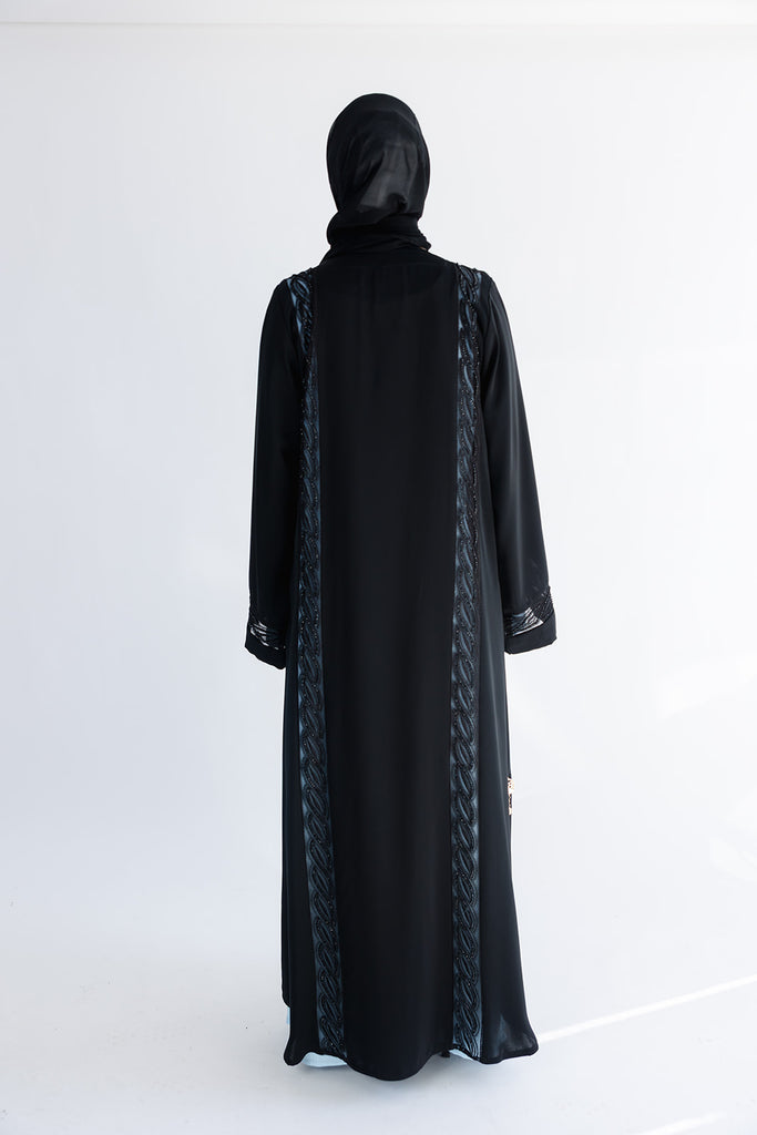 Black Open Abaya – Luxury Twisted Lace Embellished Design