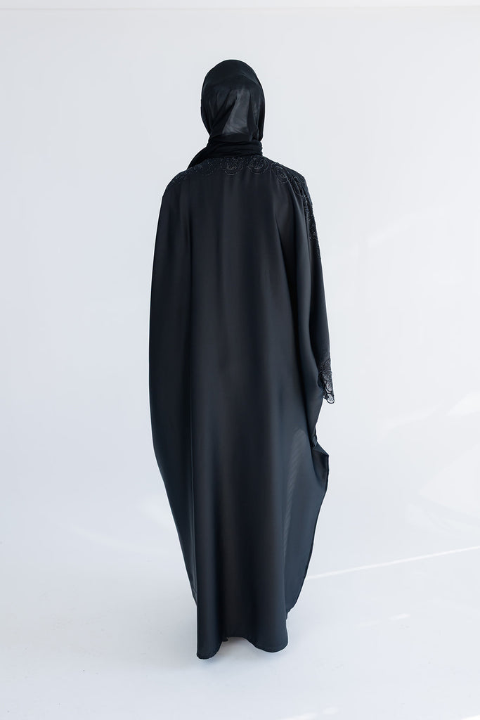 Black Farasha Open Abaya – Ripple Satin Fabric with Lace and Stonework Detailing