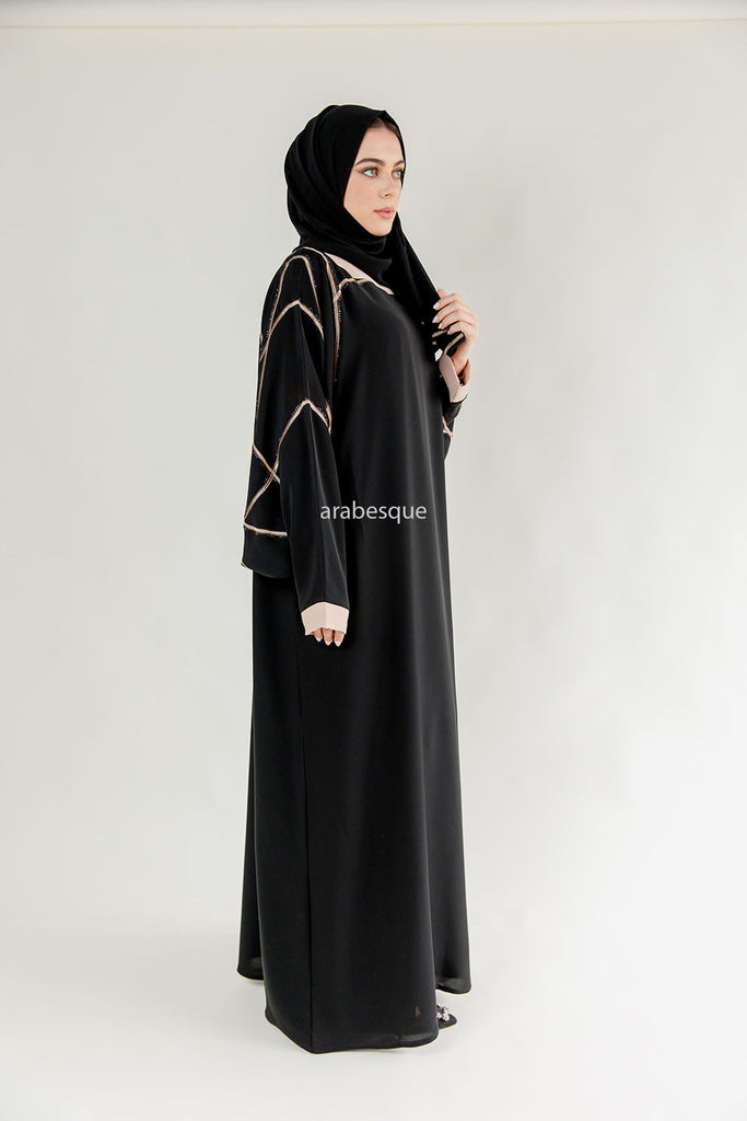 Black Farasha Abaya – Closed Design with Light Gold Embroidered & Diamanté Detailing