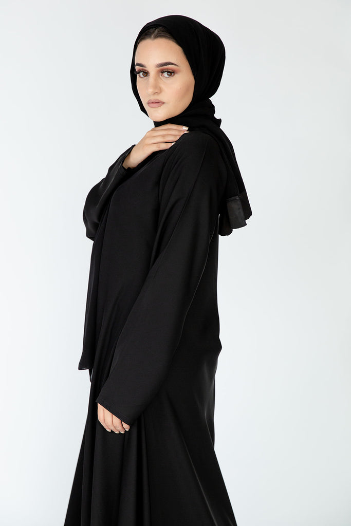 Black Closed Abaya – Plain Umbrella Cut Design