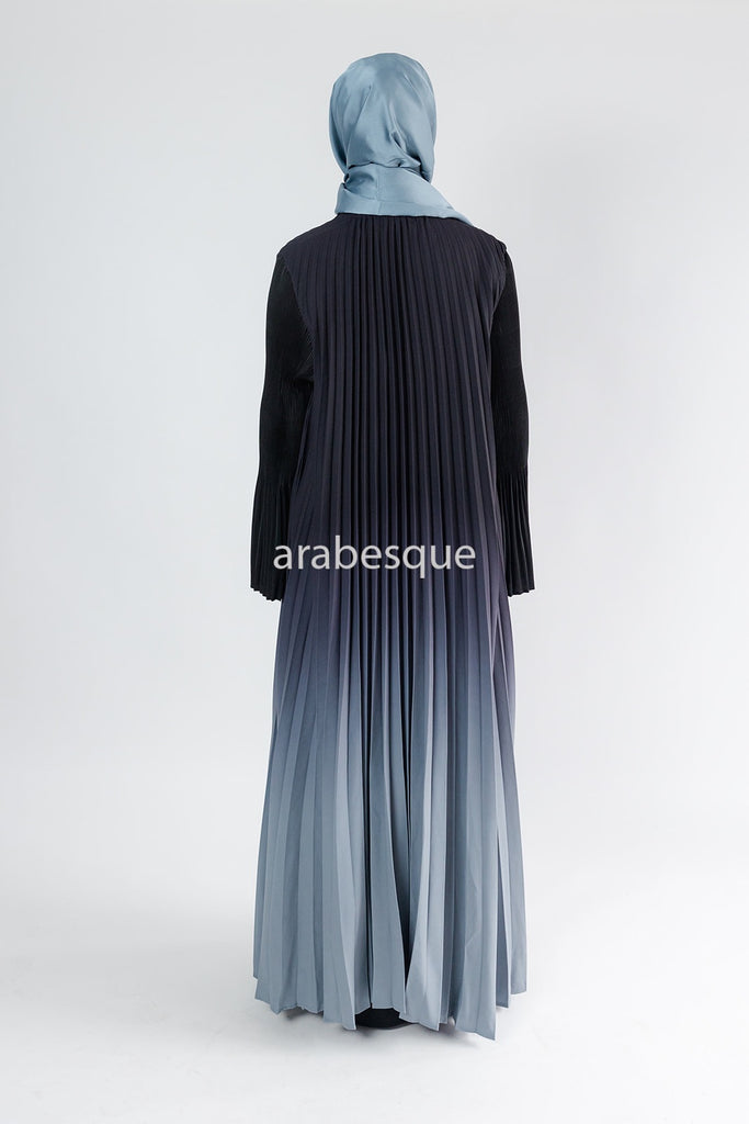 Black & Blue Open Abaya – Luxury Pleated Ombre Design