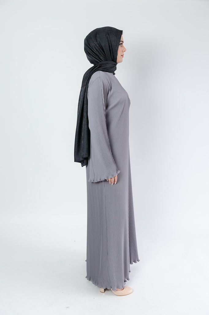 Grey Closed Abaya – Plain Pleated Design