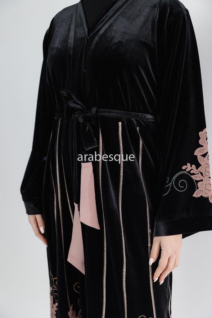 Black Velvet Open Abaya – Luxurious Floral Embroidered Design with Belt