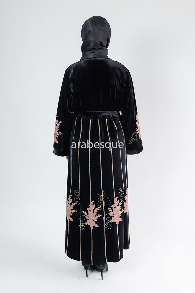 Black Velvet Open Abaya – Luxurious Floral Embroidered Design with Belt