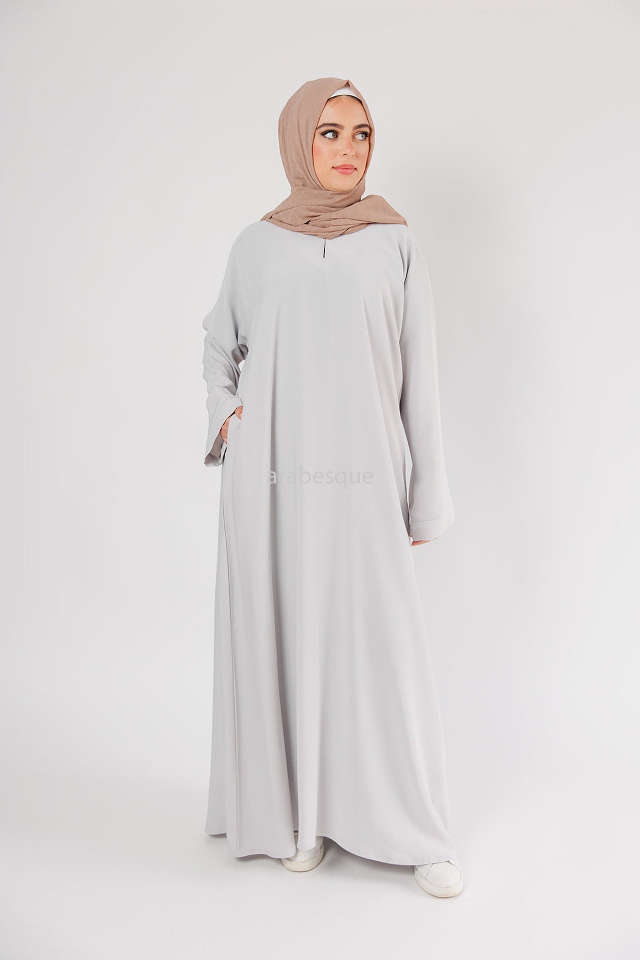 Light Grey Premium Plain Closed Abaya With Pocket (Wide Sleeves)