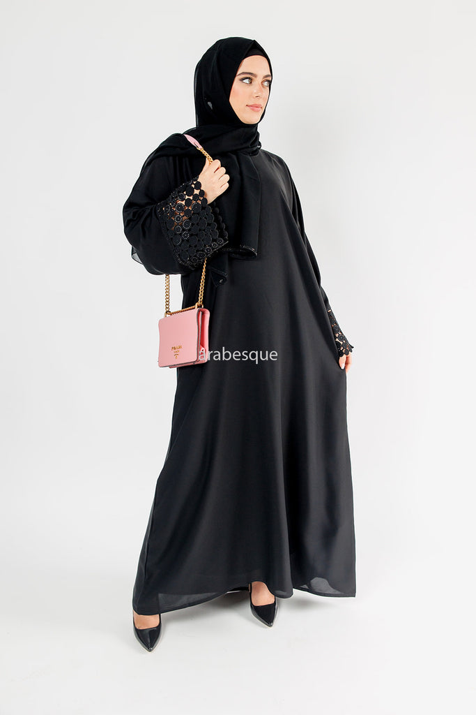 Black Open Abaya - With Circle Lace Sleeves