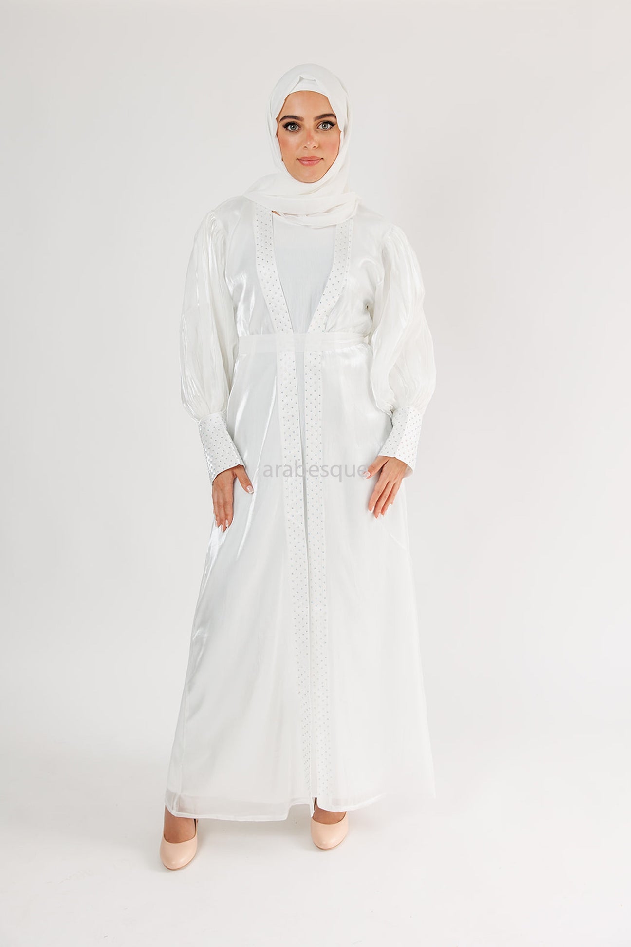 Daisy White  Abaya