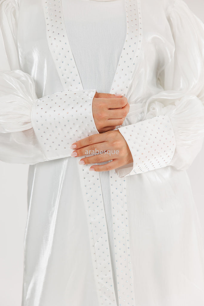 Daisy White  Abaya