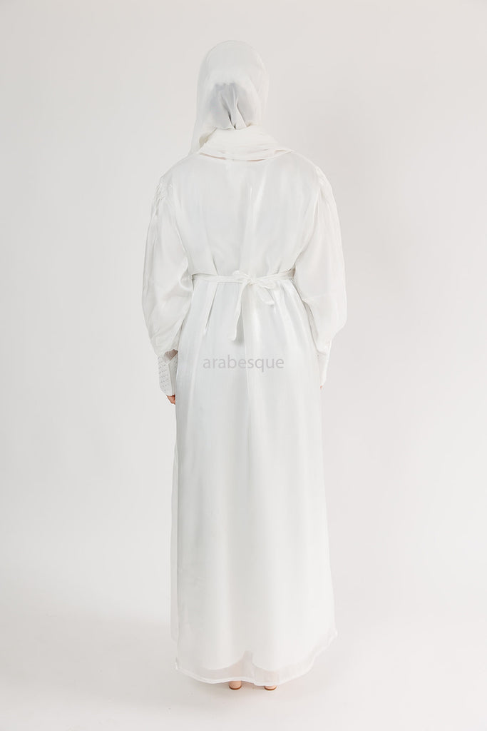 Daisy White  Abaya