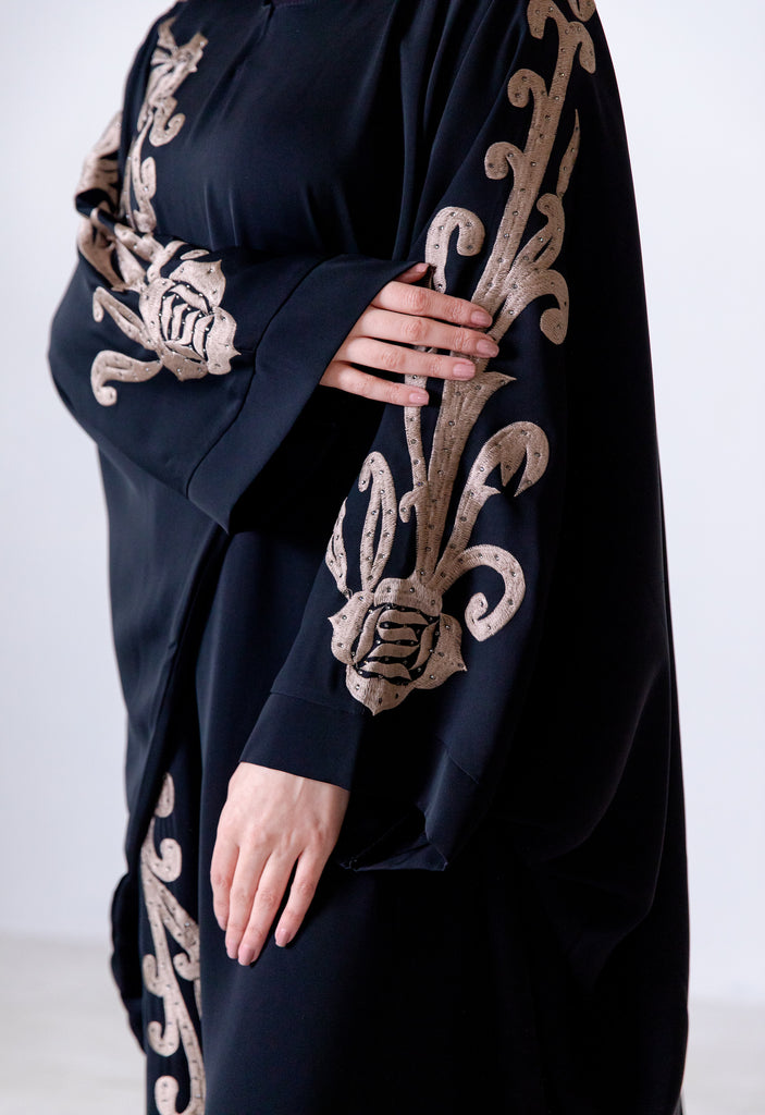 Black Closed Abaya – Luxurious Batwing Design with Gold Front and Sleeve Embroidery