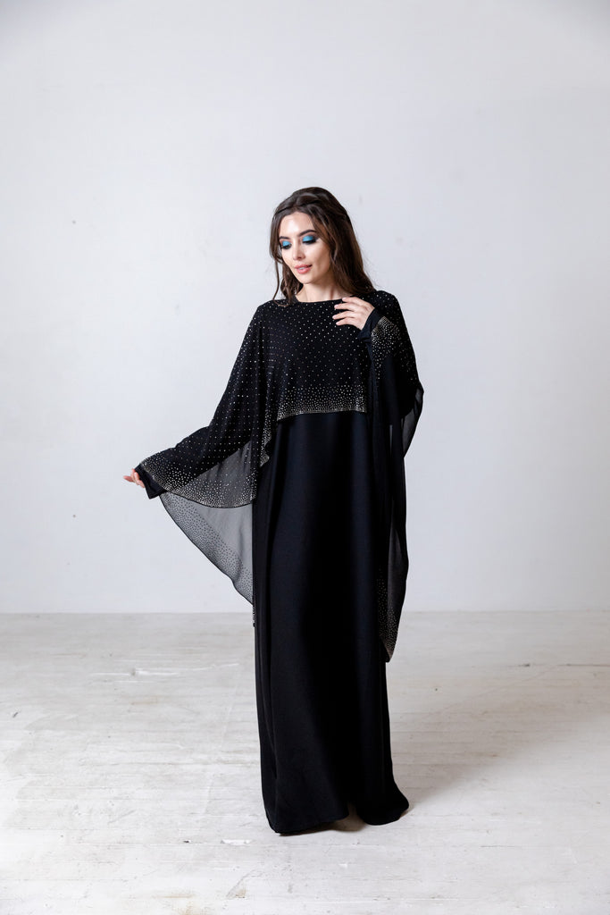Black Closed Cape Abaya – Luxury Chiffon Design with Silver Stonework
